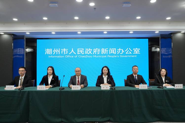 游客住进文旅局长家,游客住进文旅局长家里